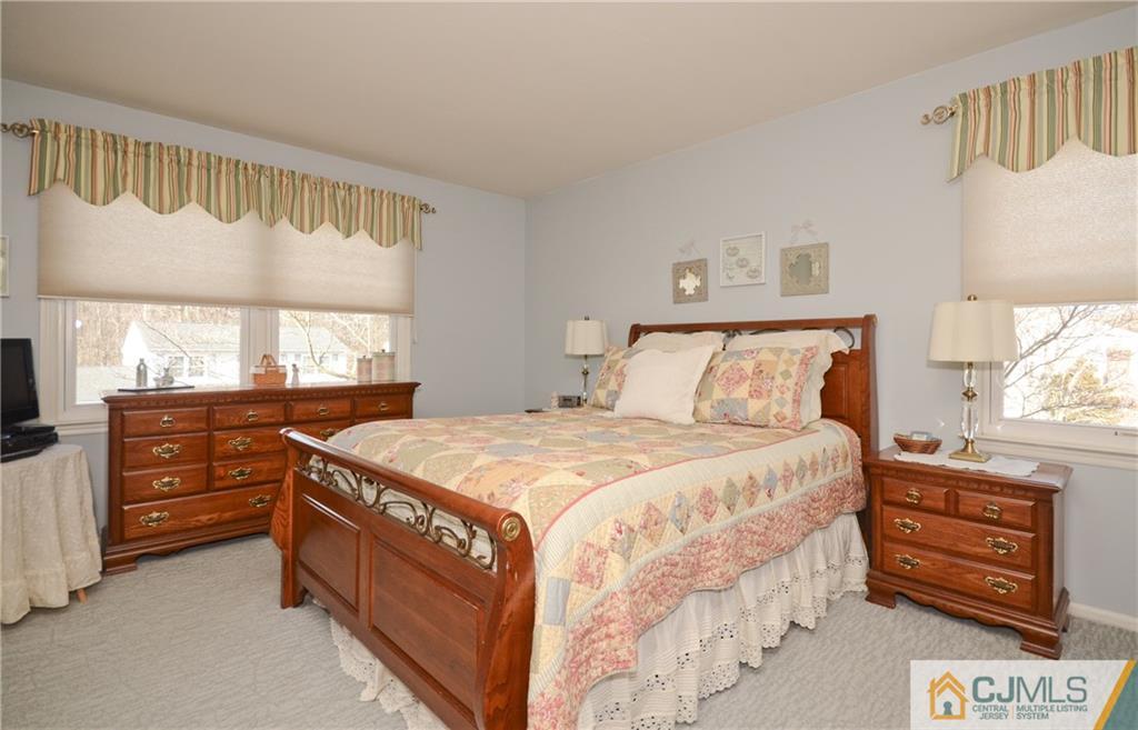 21 Oak Tree Road Monmouth Junction, NJ 08852 - Photo 10 of 20 Gallery Image 10