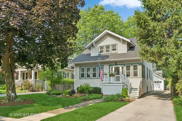 front view of house with a yard