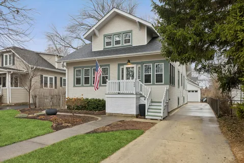 $775,000 | 406 South Evergreen Avenue, Arlington Heights, IL 60005