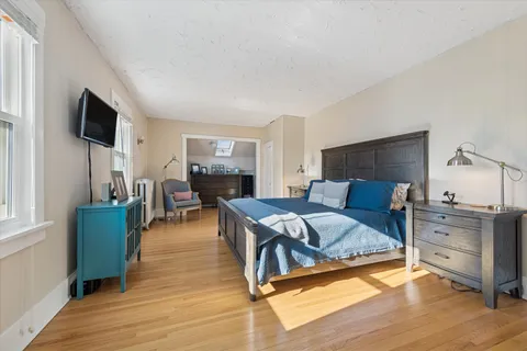 $775,000 | 406 South Evergreen Avenue, Arlington Heights, IL 60005