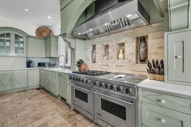 $3,200,000 | 112 Ocean Boulevard, Isle of Palms, SC 29451