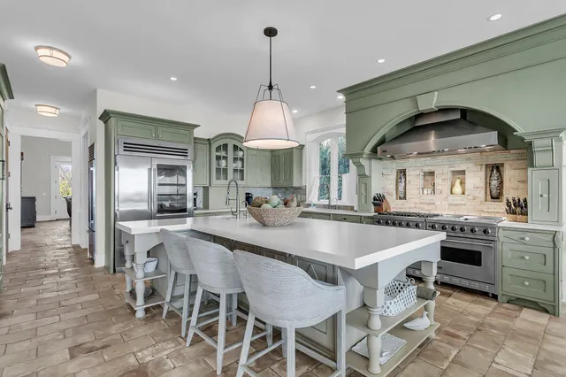 $3,200,000 | 112 Ocean Boulevard, Isle of Palms, SC 29451