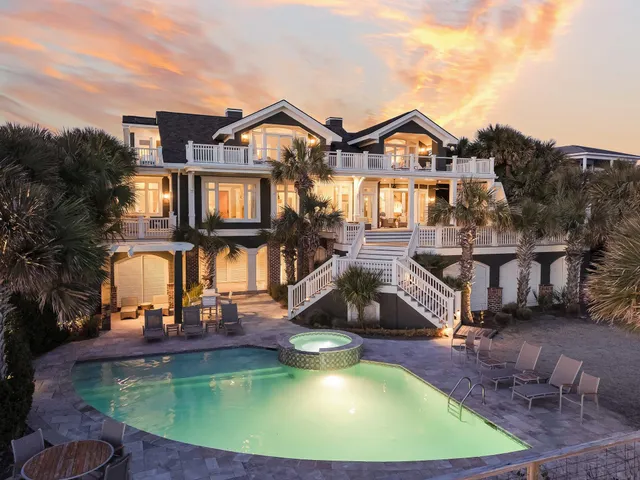 $3,200,000 | 112 Ocean Boulevard, Isle of Palms, SC 29451
