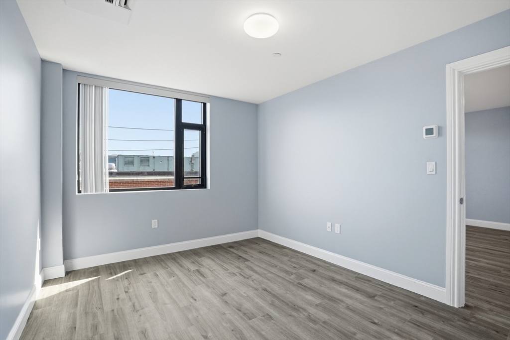 632 Centre Street, Unit 305 Boston, MA 02130 - Photo 7 of 15