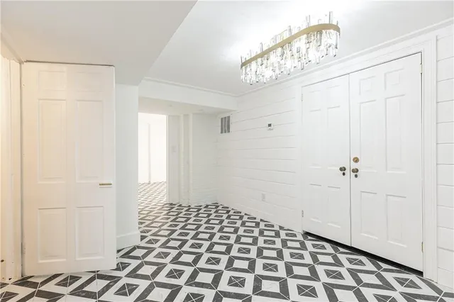 $8,500 | 200 West Paces Ferry Road Northwest, Atlanta, GA 30305