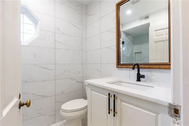 $8,500 | 200 West Paces Ferry Road Northwest, Atlanta, GA 30305