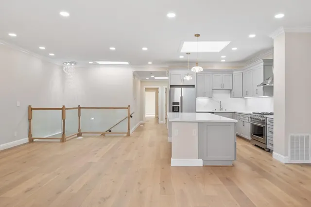 $9,000 | 2546 35th Avenue, San Francisco, CA 94116