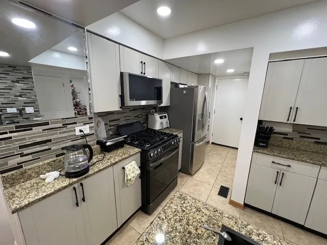 $399,000 | 468 Harmony Drive, Wheeling, IL 60090