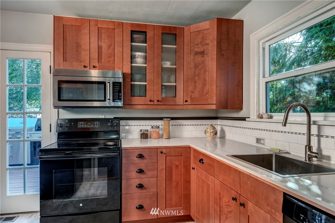 430 Wells Avenue North Renton, WA 98057 - Photo 15 of 25