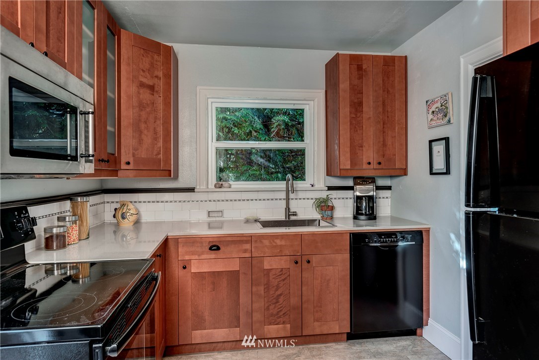 430 Wells Avenue North Renton, WA 98057 - Photo 18 of 25