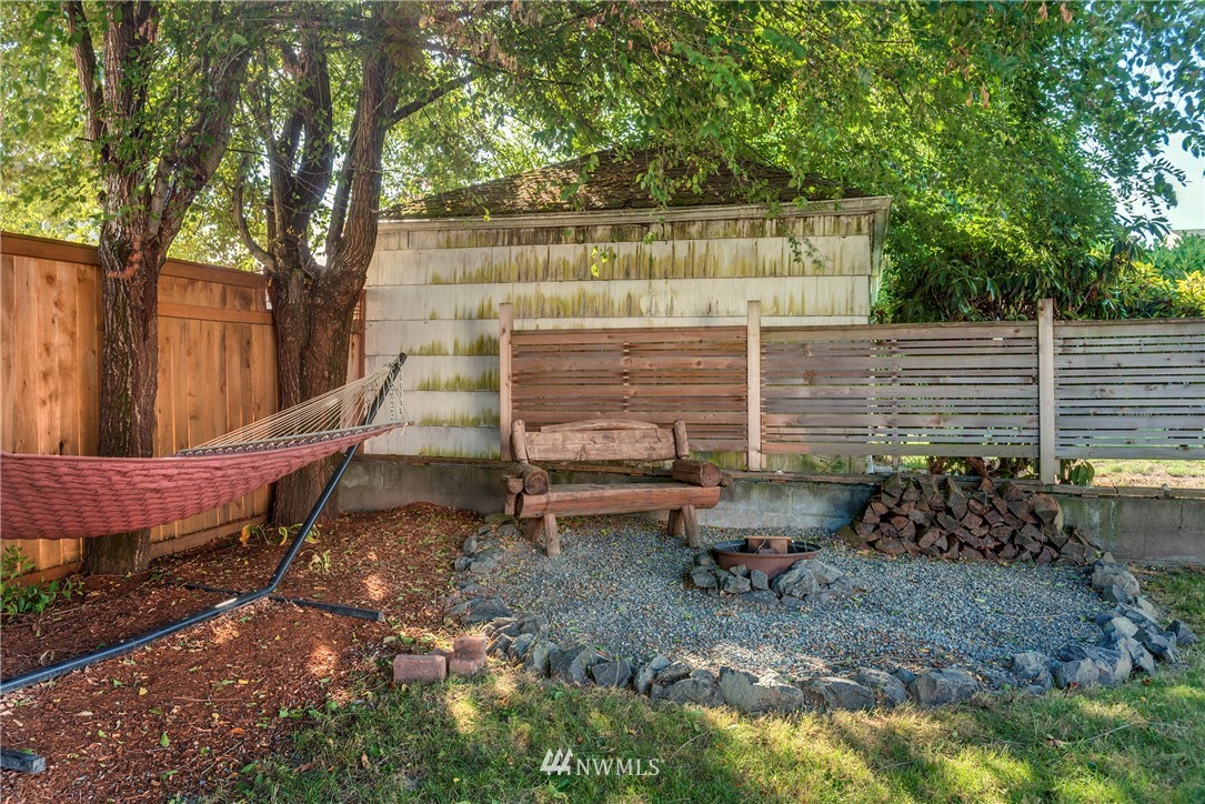430 Wells Avenue North Renton, WA 98057 - Photo 23 of 25