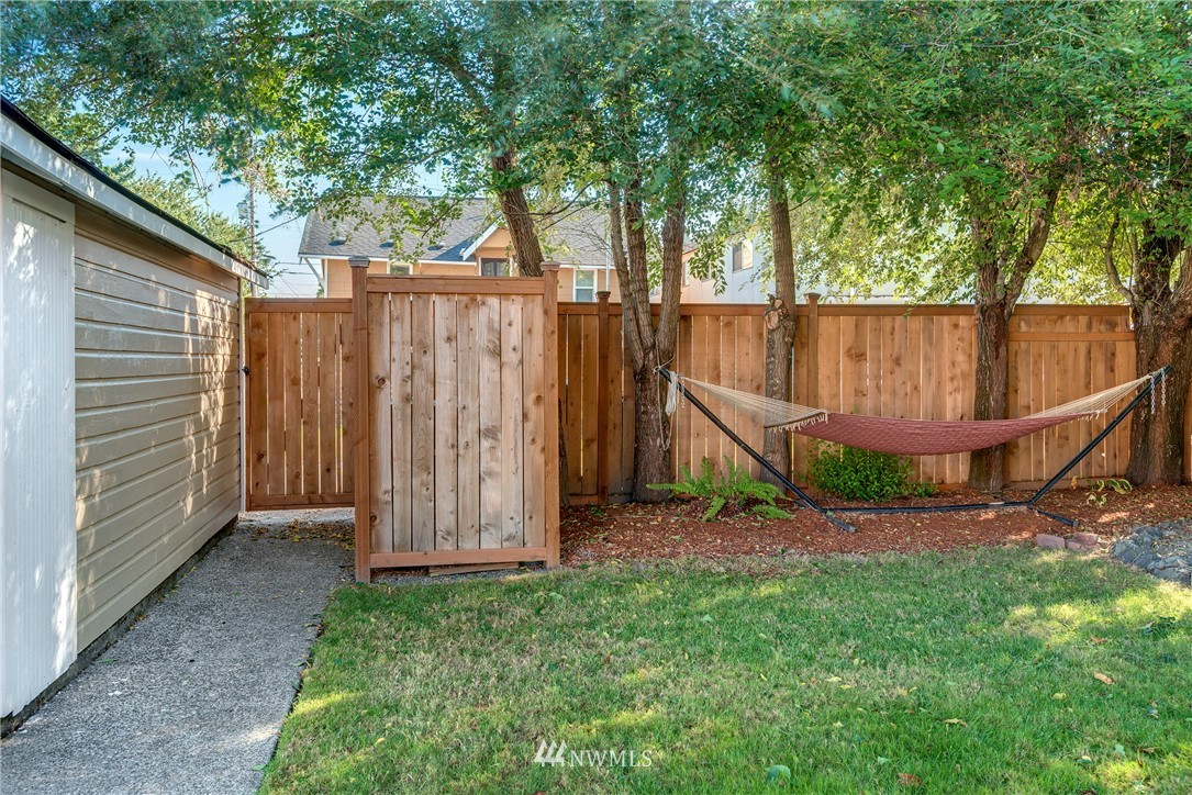 430 Wells Avenue North Renton, WA 98057 - Photo 24 of 25