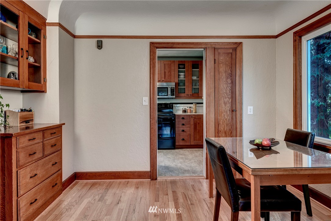 430 Wells Avenue North Renton, WA 98057 - Photo 7 of 25