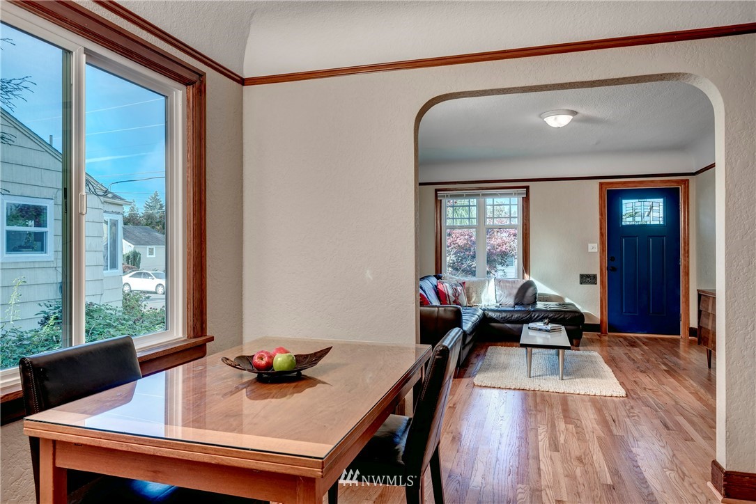 430 Wells Avenue North Renton, WA 98057 - Photo 8 of 25