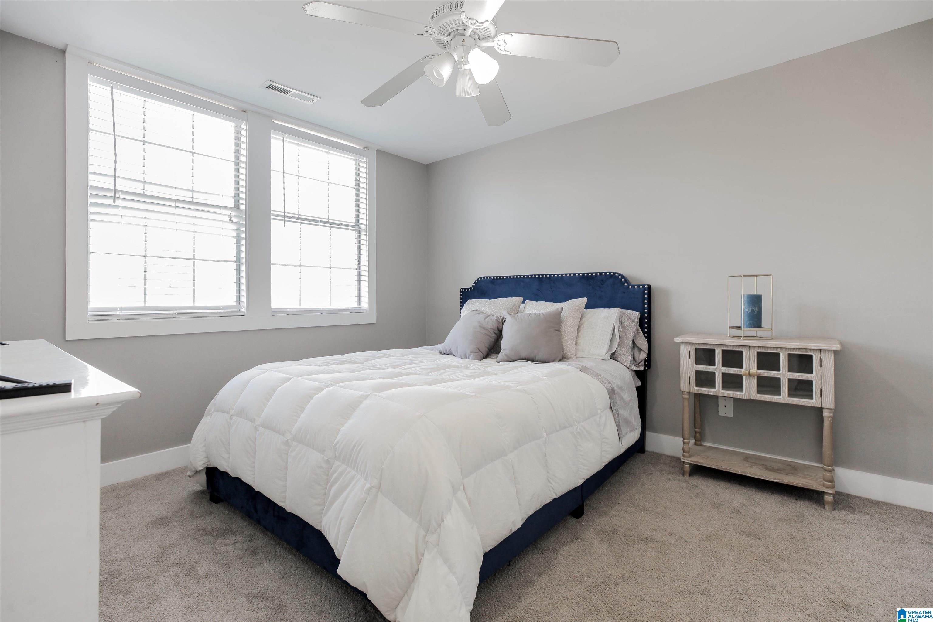 316 Nottingham Drive Calera, AL 35040 - Photo 7 of 36