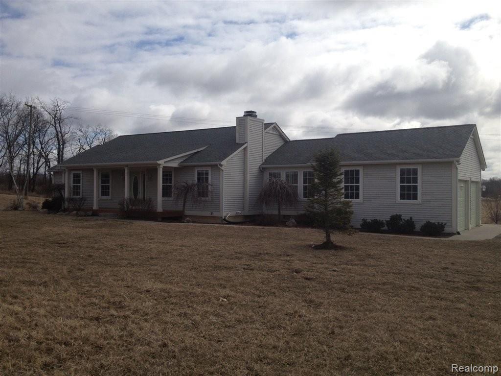 4651 South Bull Run Road Gregory, MI 48137 - Photo 2 of 15 Front