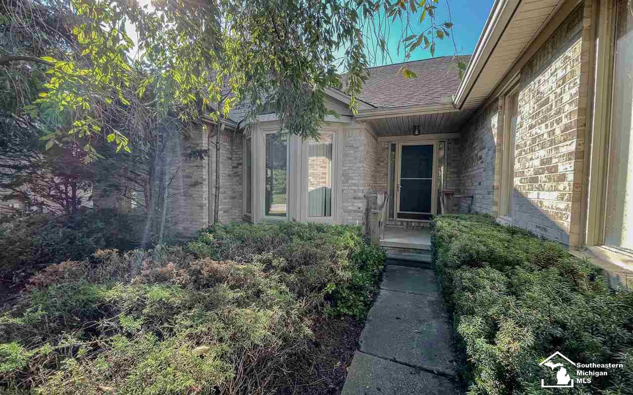 516 Buttercup Drive Rochester Hills, MI 48307 - Photo 3 of 30