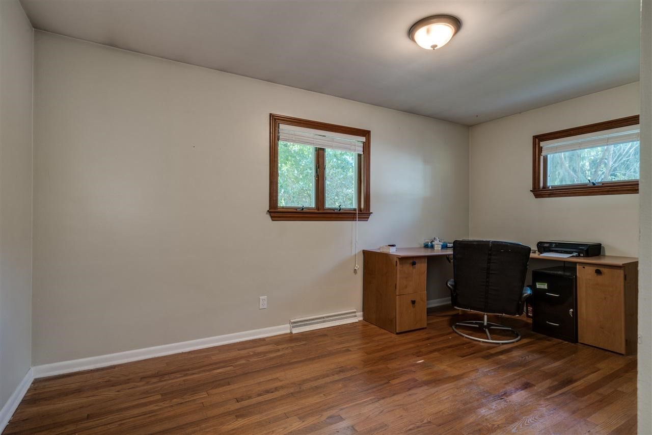 2174 West Reid Road Flint, MI 48507 - Photo 11 of 33 Gallery Image 11