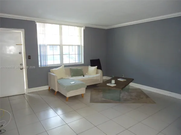 $1,750 | 1790 79th Street Causeway, Unit B108, North Bay Village, FL 33141