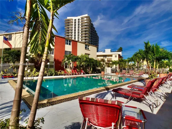 $1,750 | 1790 79th Street Causeway, Unit B108, North Bay Village, FL 33141