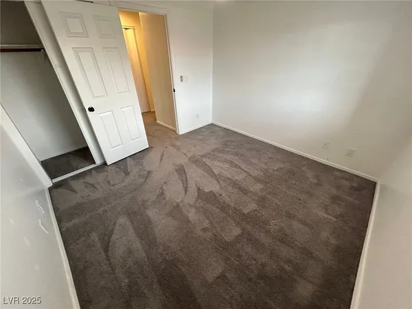 $1,295 | 1375 East Hacienda Avenue, Unit 217, Las Vegas, NV 89119