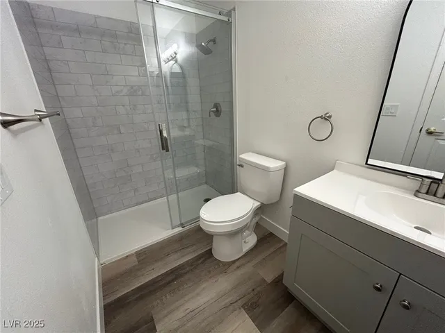 $1,375 | 1375 East Hacienda Avenue, Unit 217, Las Vegas, NV 89119