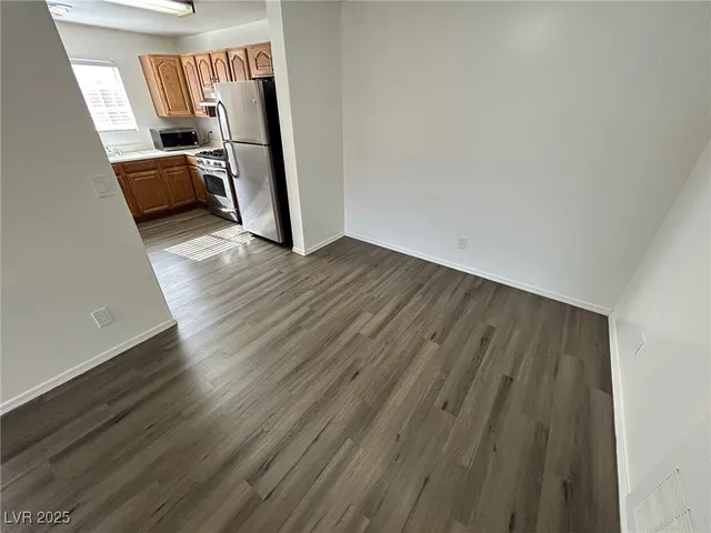 $1,375 | 1375 East Hacienda Avenue, Unit 217, Las Vegas, NV 89119