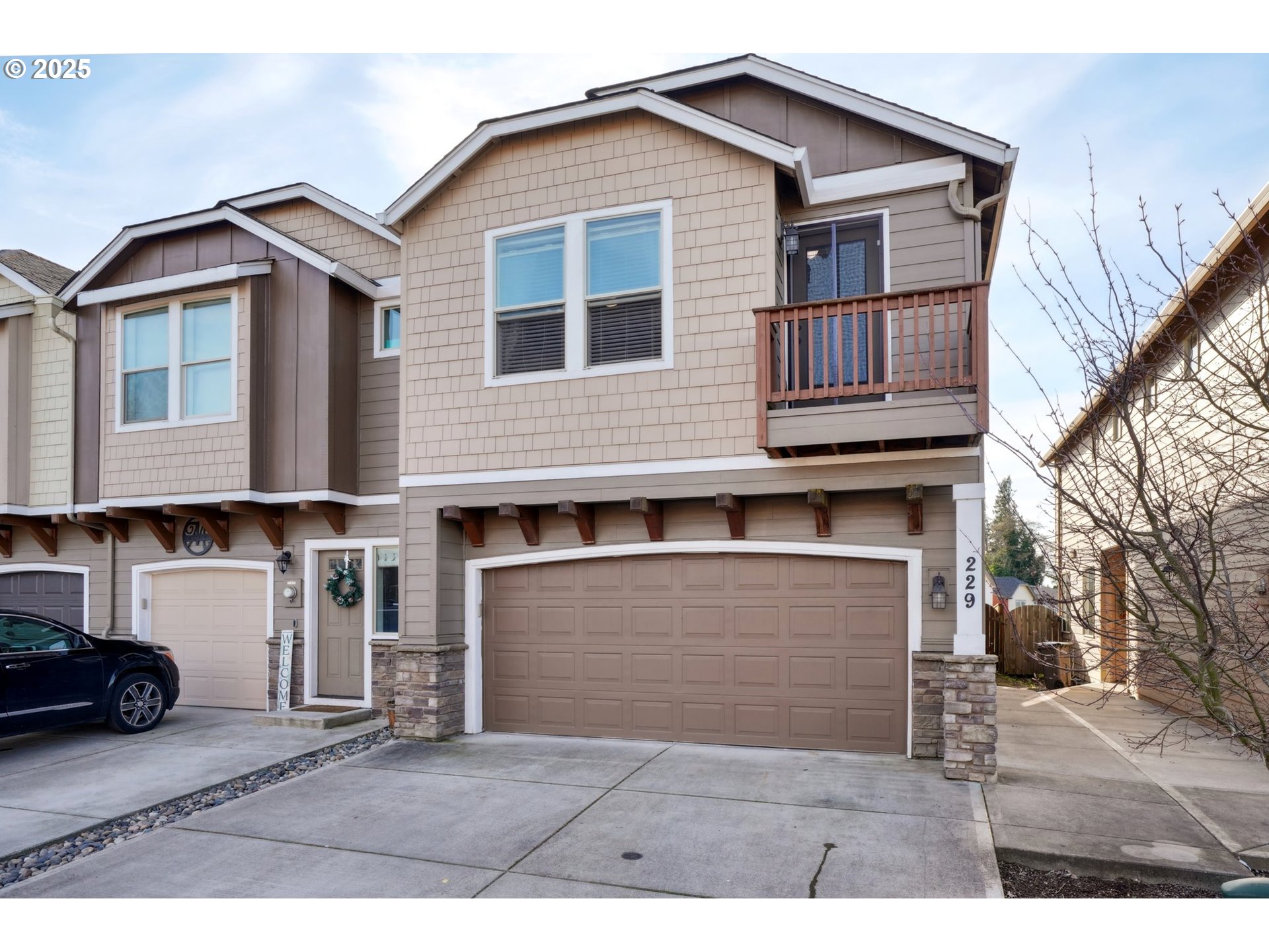 229 North 33rd Court Ridgefield, WA 98642 - Photo 2 of 35