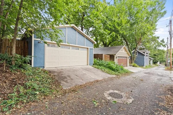 $525,000 | 2827 Campbell Street, Kansas City, MO 64109