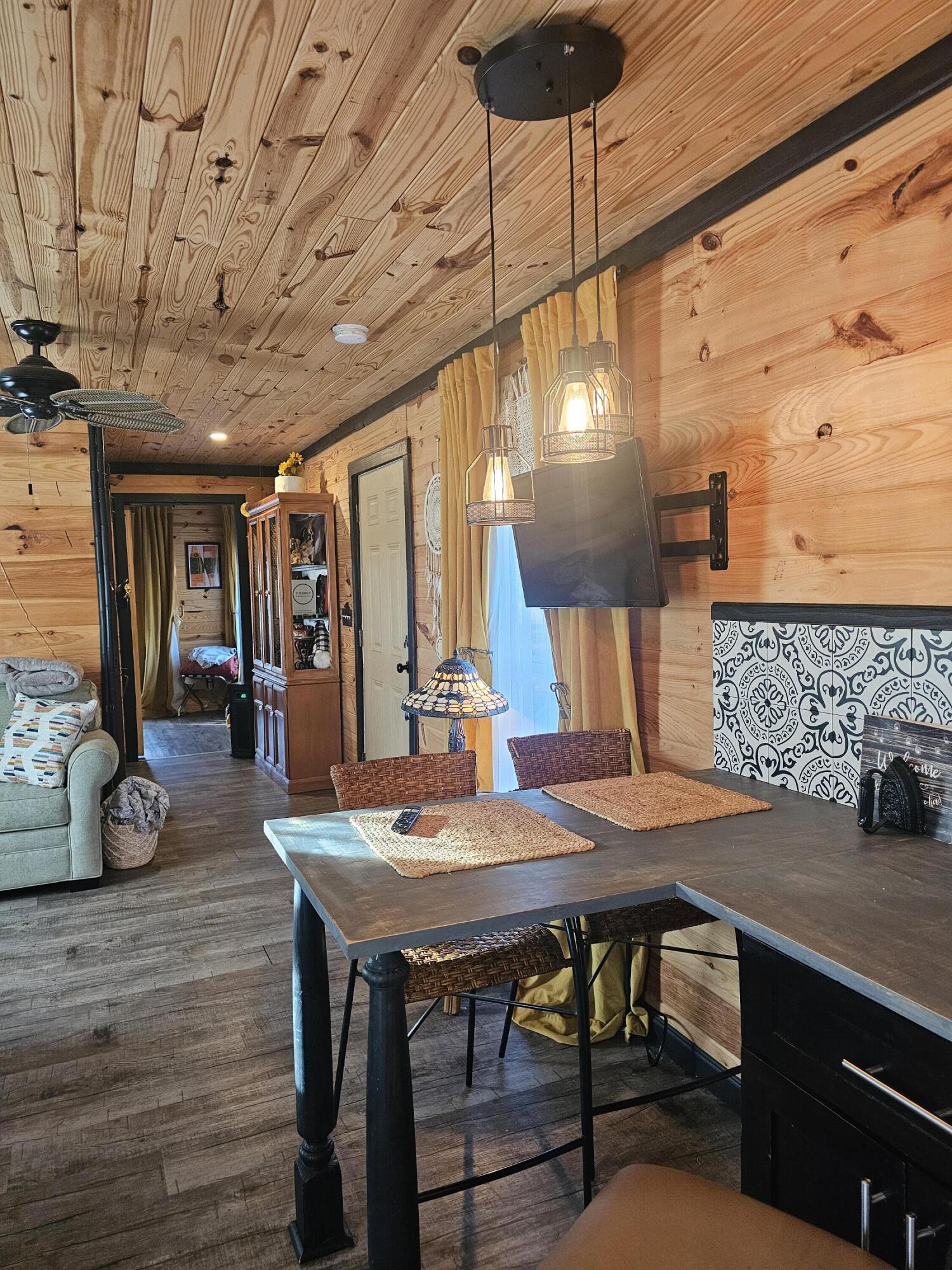 49 Hays Hollow Road Flintstone, GA 30725 - Photo 11 of 38 Kitchen Bar