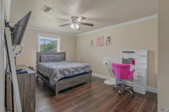 $305,000 | 514 Oakford Drive, Baton Rouge, LA 70815