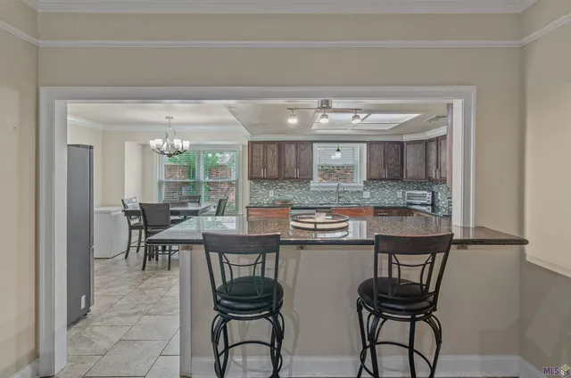 $305,000 | 514 Oakford Drive, Baton Rouge, LA 70815