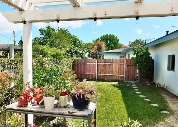 $1,295,000 | 148 East 36th Street, Long Beach, CA 90807