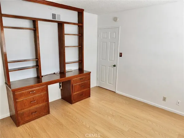 $1,295,000 | 148 East 36th Street, Long Beach, CA 90807