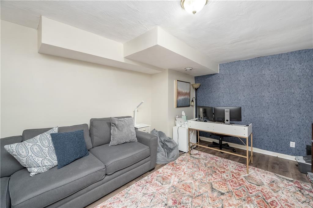 104 Manor Court Butler, PA 16001 - Photo 28 of 33