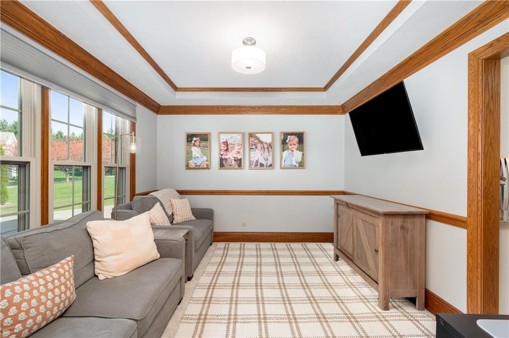 104 Manor Court Butler, PA 16001 - Photo 6 of 33