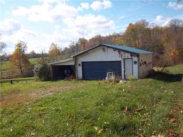 2940 White Springs Road Spencer, IN 47460 - Photo 4 of 24 Gallery Image 4