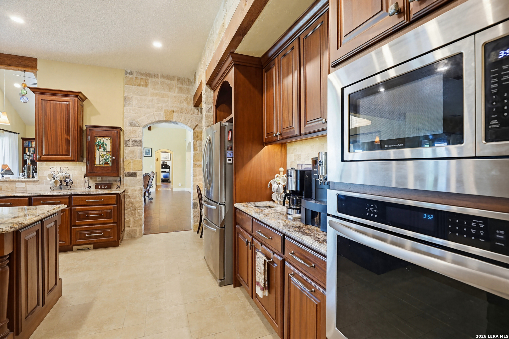 3704 Club View Court Kerrville, TX 78028 - Photo 18 of 50
