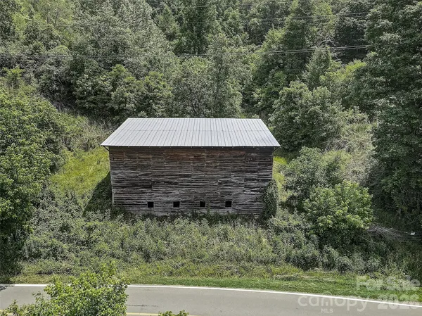 $480,000 | 1820 Grapevine Road, Marshall, NC 28753