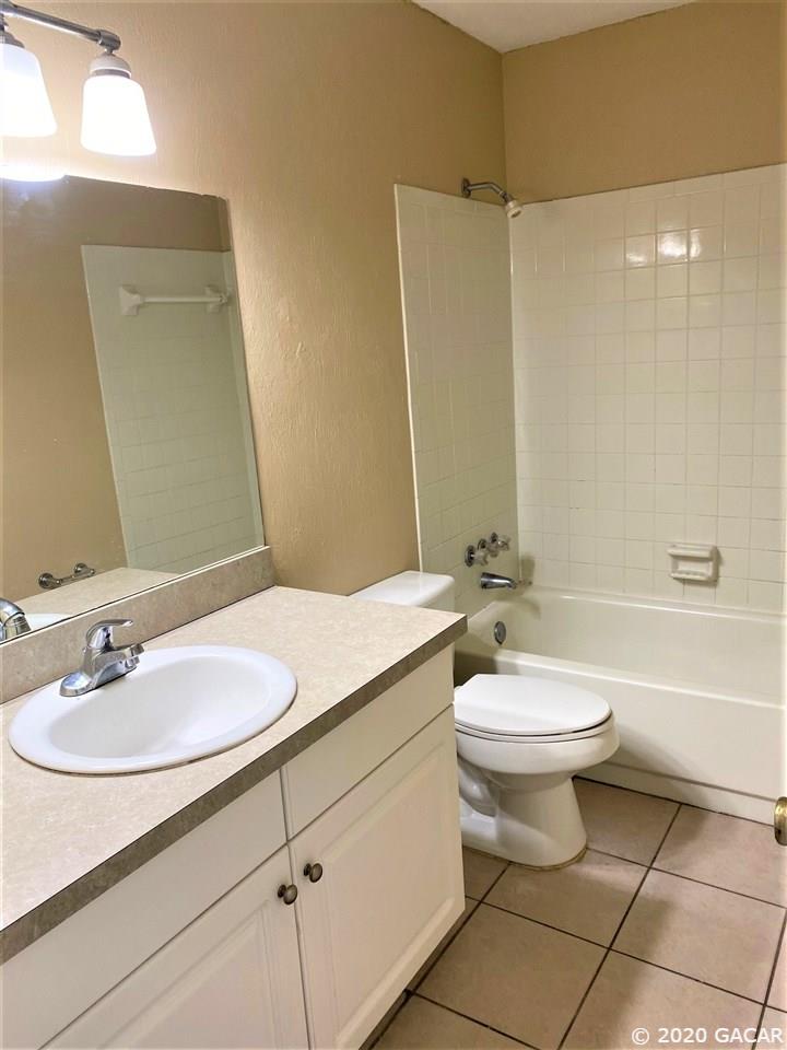 501 Southwest 75th Street, Unit H5 Gainesville, FL 32607 - Photo 17 of 18 Gallery Image 17