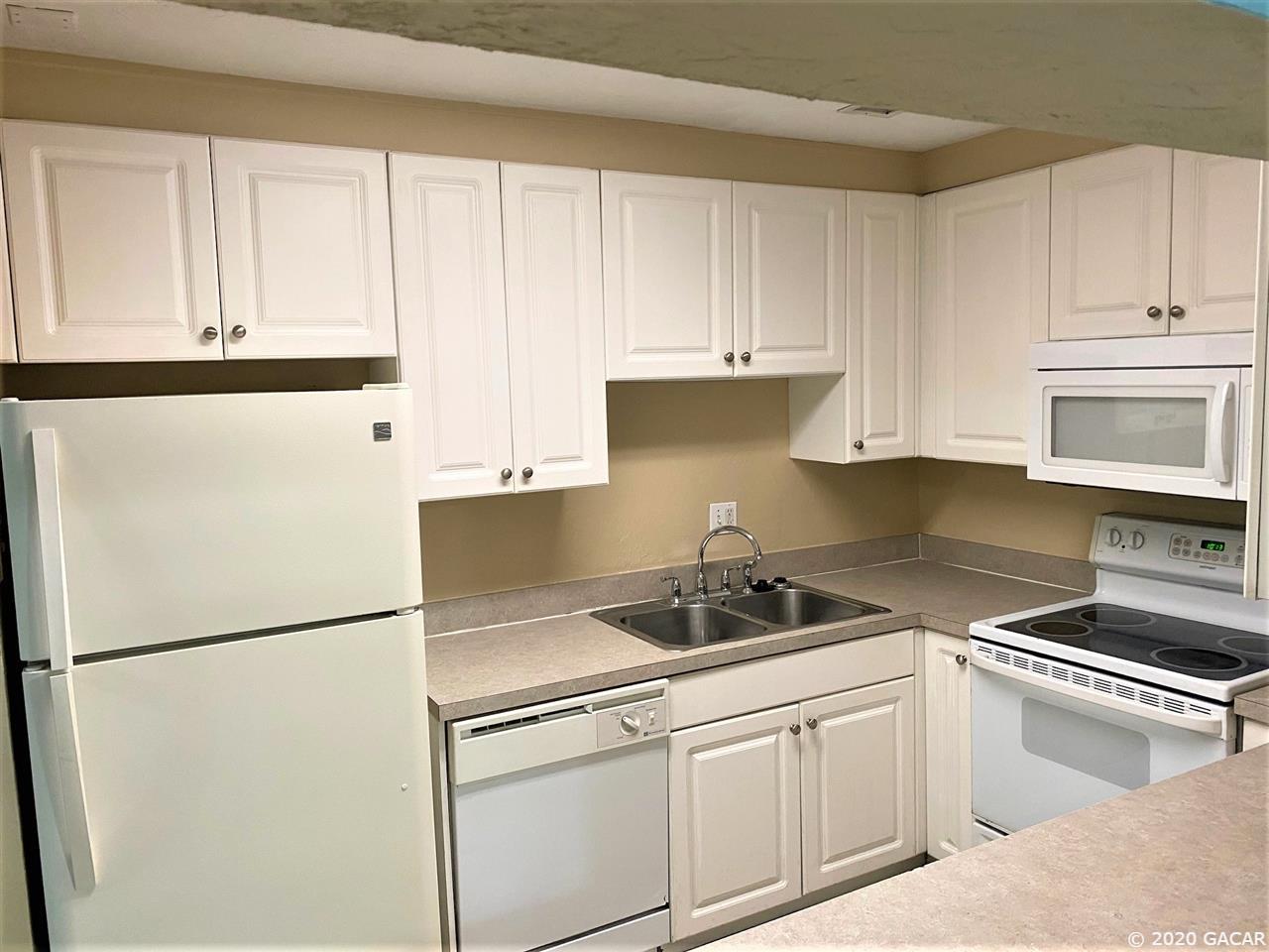 501 Southwest 75th Street, Unit H5 Gainesville, FL 32607 - Photo 4 of 18 Gallery Image 4
