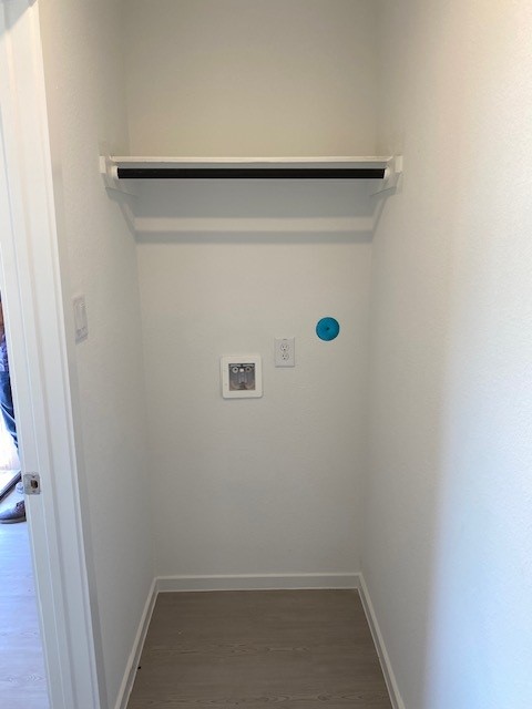 5283 Israel Grace Way Houston, TX 77048 - Photo 6 of 27 Full-sized dryer included