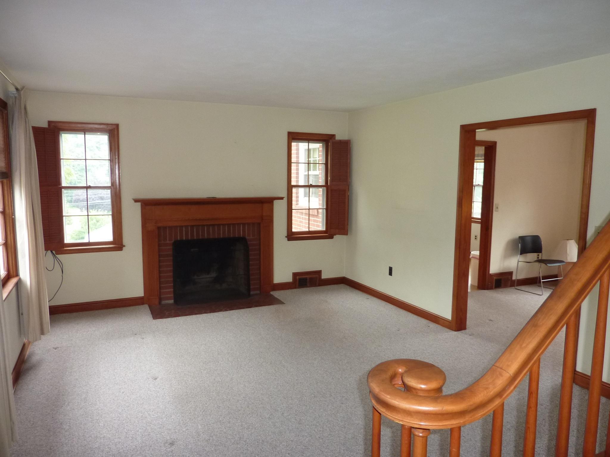 557 Dillard Road Southwest Roanoke, VA 24014 - Photo 3 of 18 Living Room With Fireplace