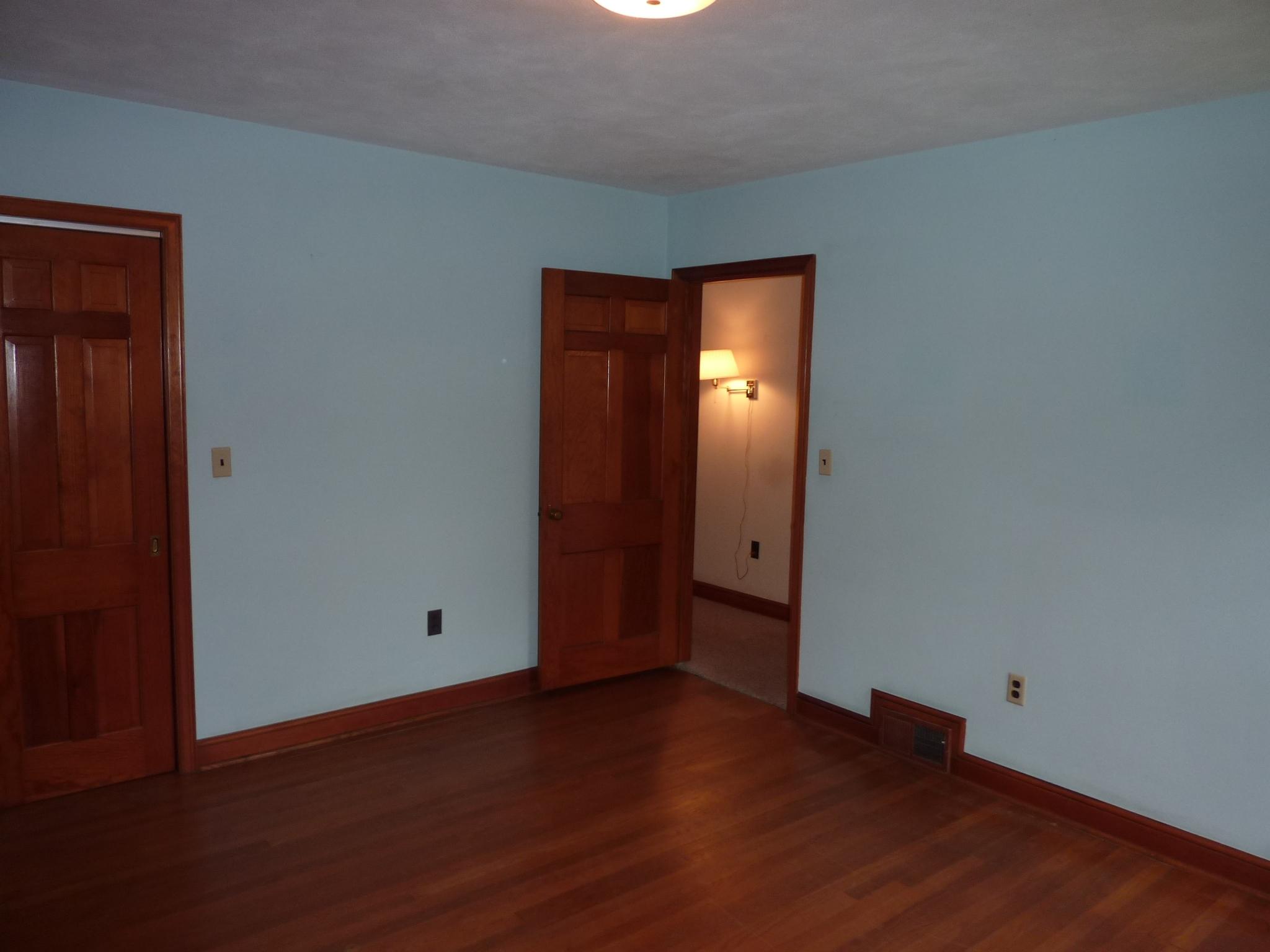 557 Dillard Road Southwest Roanoke, VA 24014 - Photo 7 of 18 Bedroom