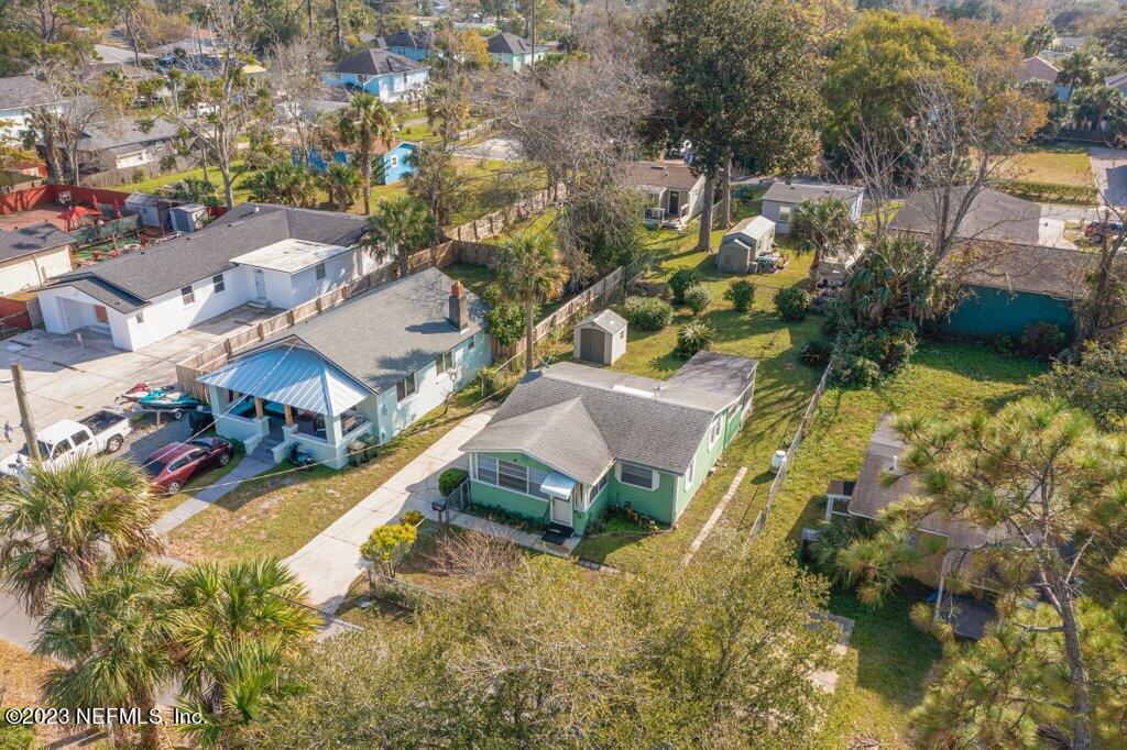 60 Jackson Road Atlantic Beach, FL 32233 - Photo 34 of 42 an aerial view of a house with a yard basket ball court and outdoor seating