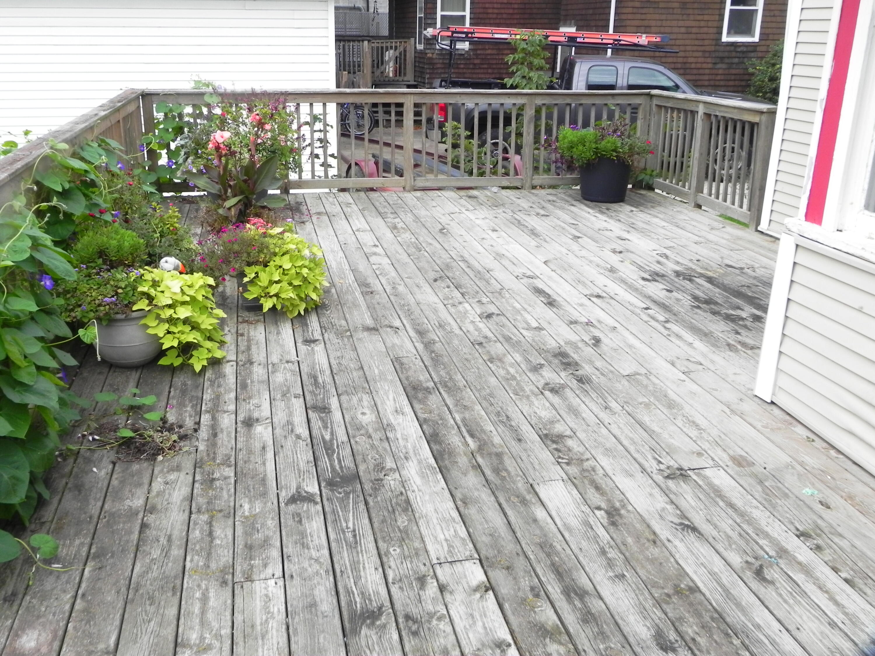 669 Main Street Belgium, WI 53004 - Photo 13 of 35 deck