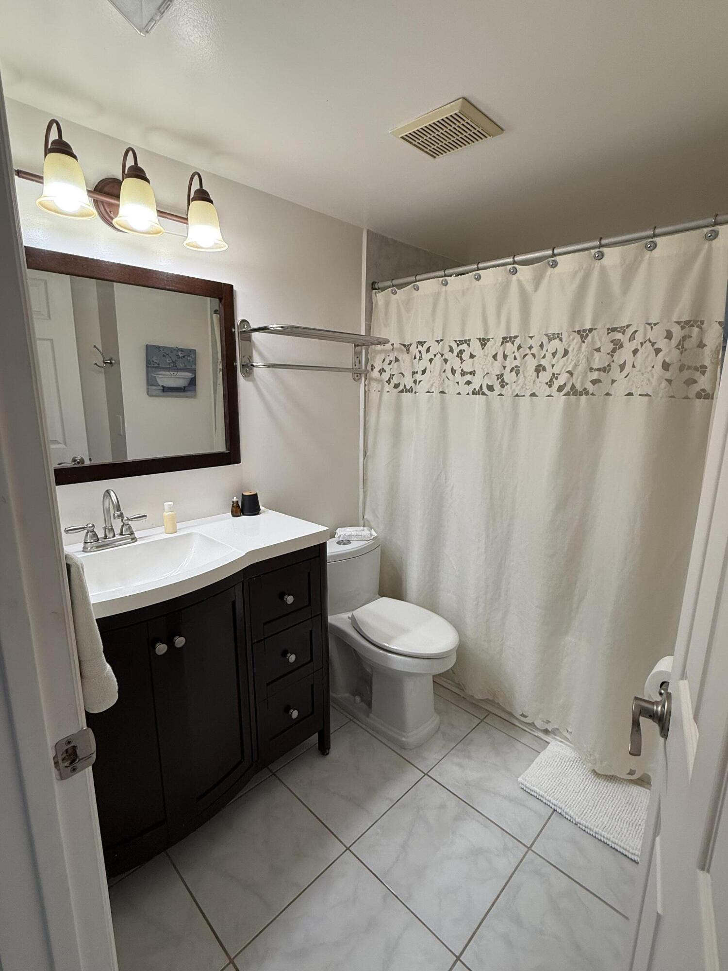 311 Pine Ridge Circle, Unit B1 Greenacres, FL 33463 - Photo 7 of 8 IMG_5279