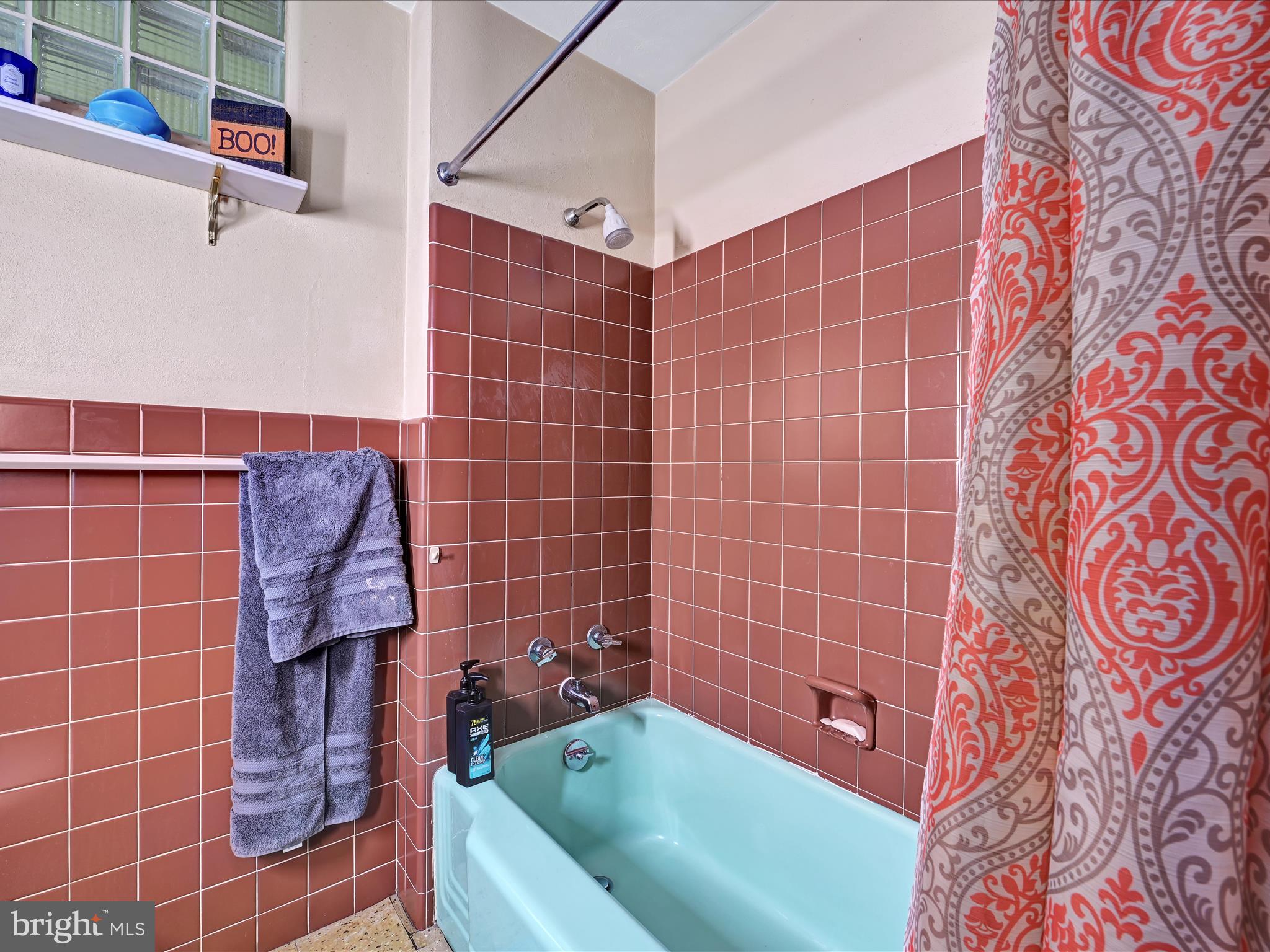 1181 Knights View Road Wrightsville, PA 17368 - Photo 30 of 40 a bathroom with a bathtub and shower