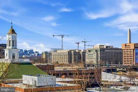 $349,900 | 700 7th Street Southwest, Unit 826, Washington, DC 20024