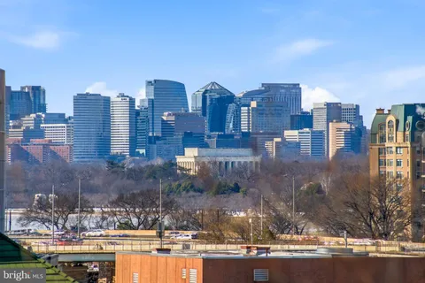 $349,900 | 700 7th Street Southwest, Unit 826, Washington, DC 20024